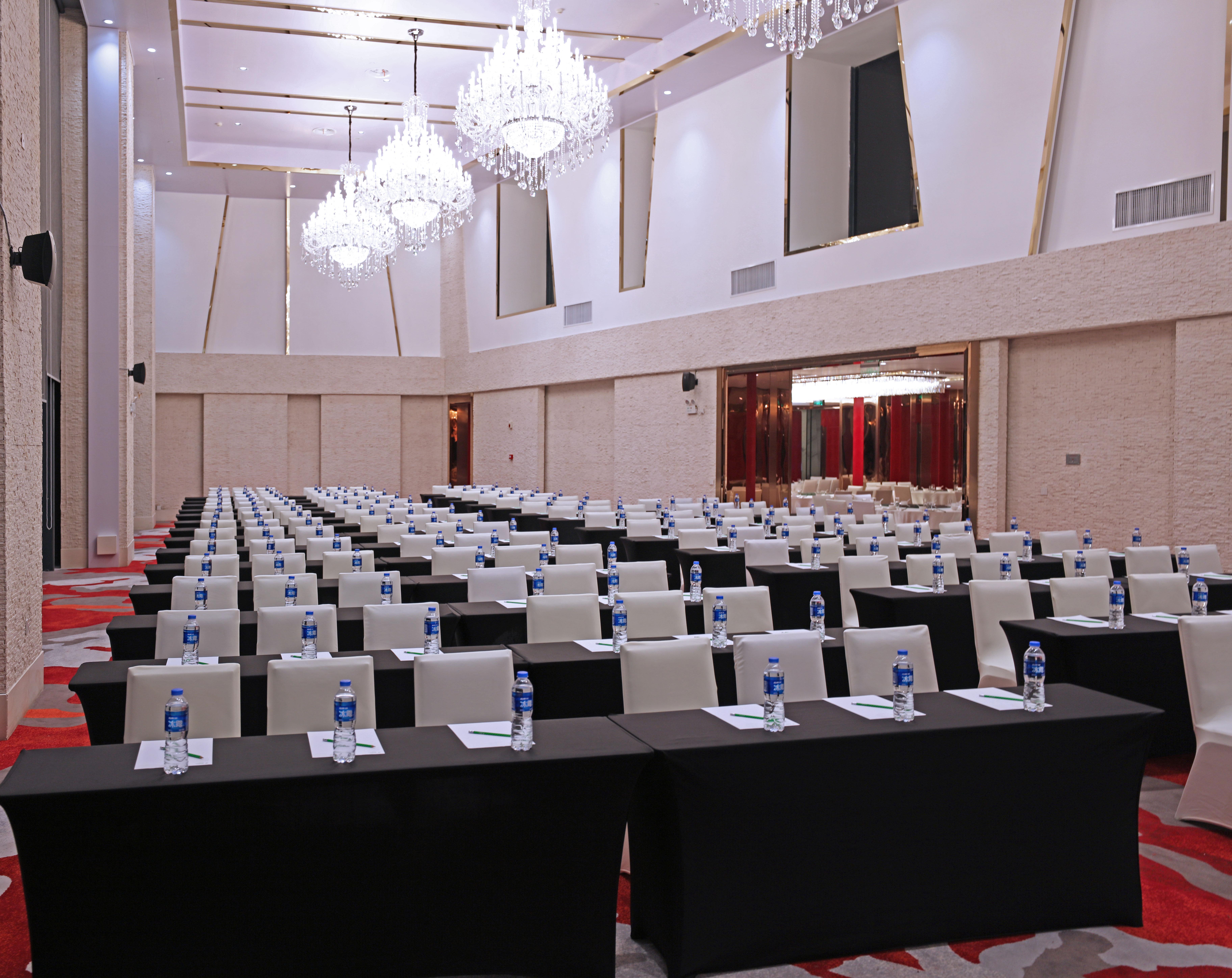 Shanghai Hongqiao West By Ihg 4*